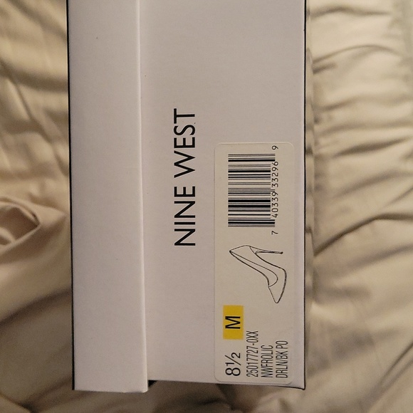 NEW IN BOX Nine West FROLIC LEOPARD PONY HAIR heels 8.5 - Picture 8 of 8